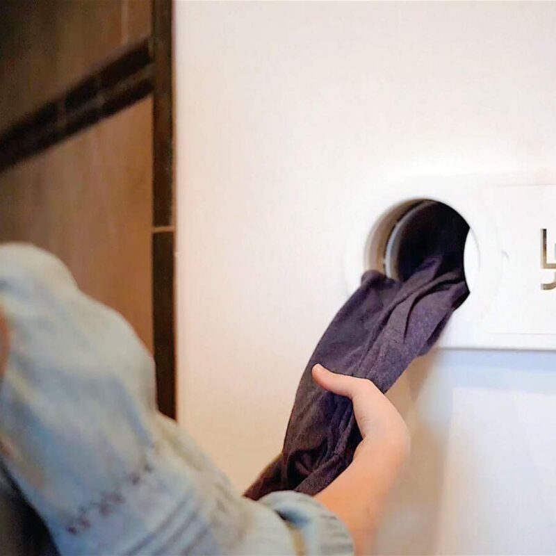 Dévaloir à linge automatique